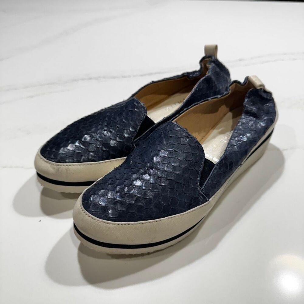 Ron White Nell Athleisure Blue Snakeskin Slip Ons. Size 36/US 5.5